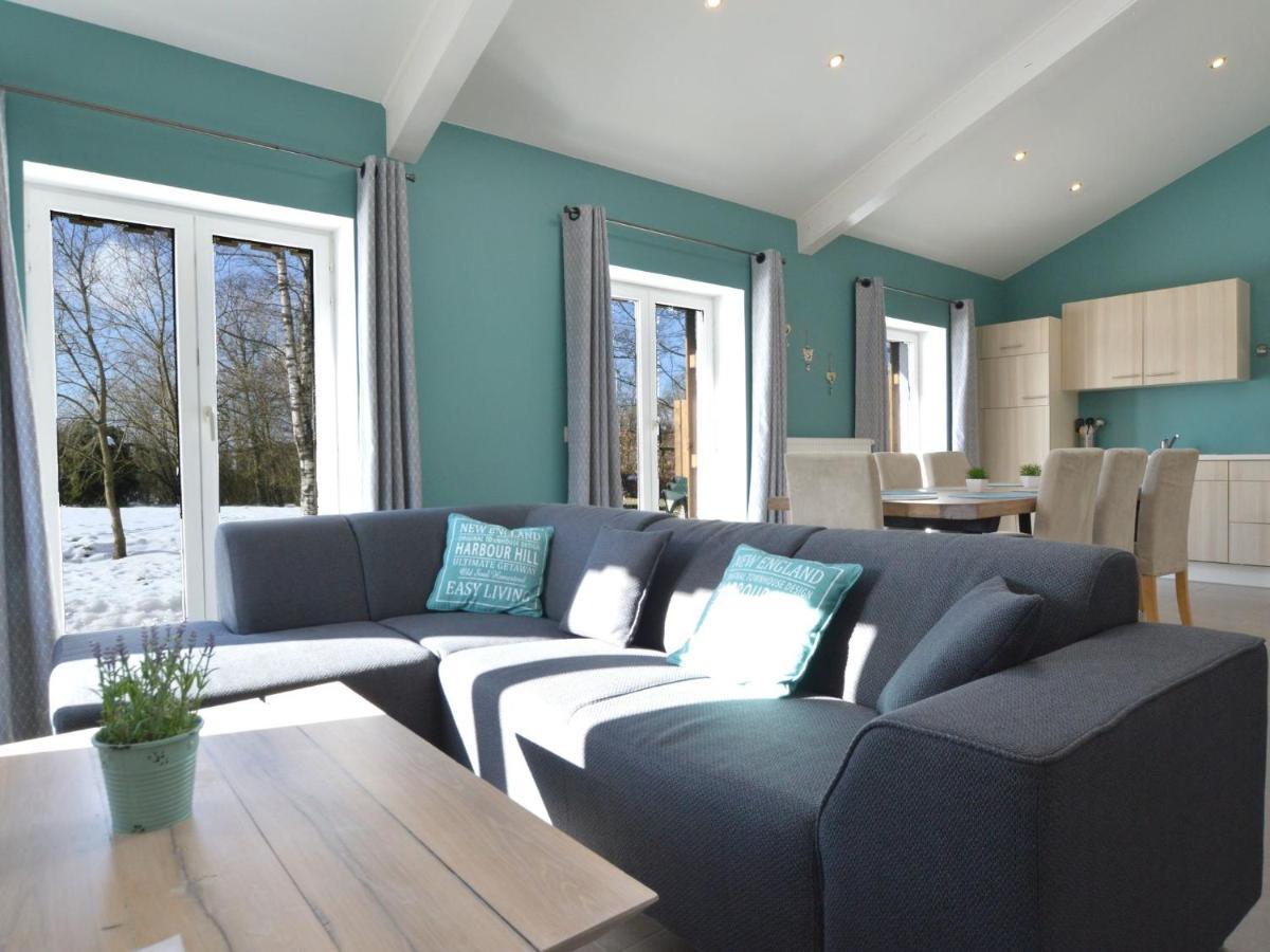 Quaint Cottage In Mont Near High Fens Nature Park Malmedy Room photo