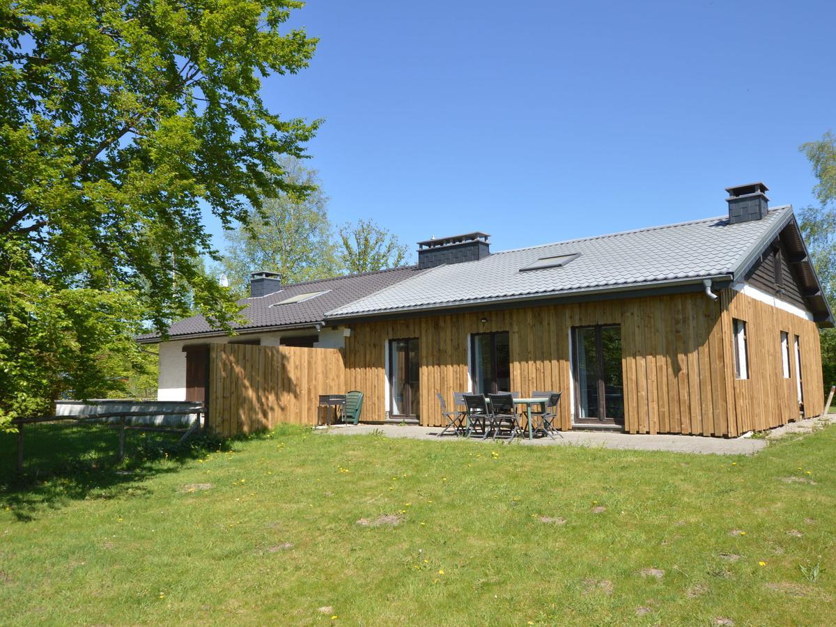 Quaint Cottage In Mont Near High Fens Nature Park Malmedy Exterior photo
