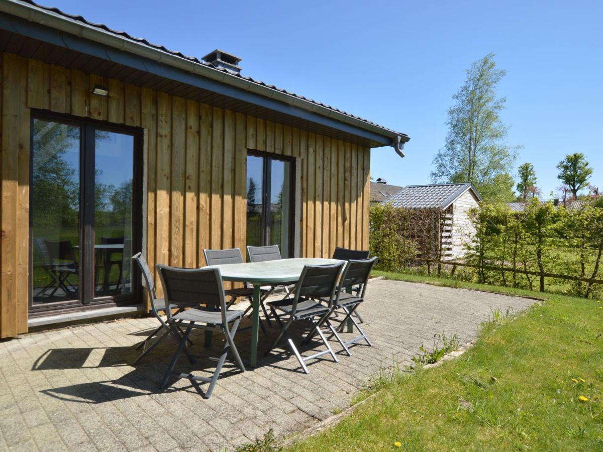 Quaint Cottage In Mont Near High Fens Nature Park Malmedy Exterior photo